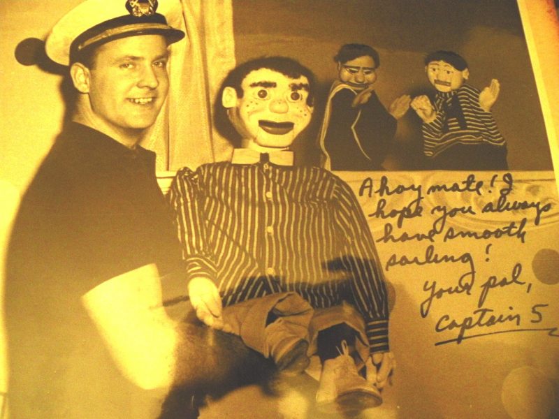 Capn 5 with puppets